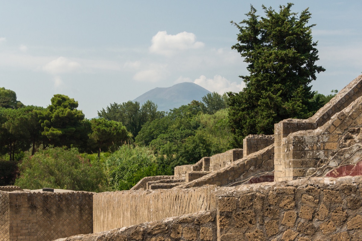 Hero image illustrating Visiter Pompéi en 2026 : guide des nouvelles découvertes et conseils essentiels in Pompeii, Italy